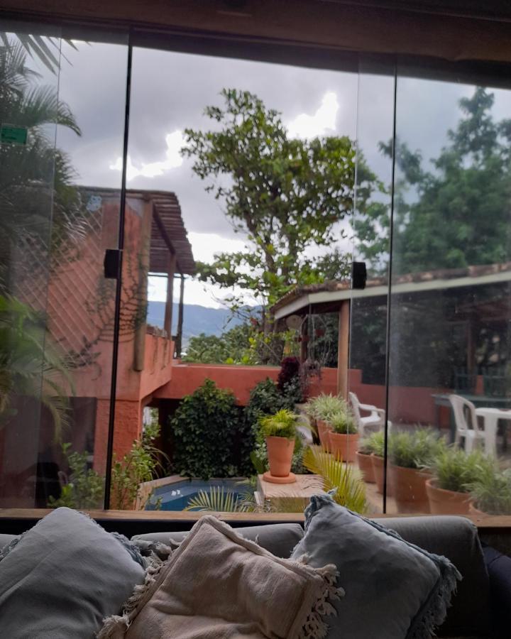 Solaris Hostel อิลญาเบลา ภายนอก รูปภาพ